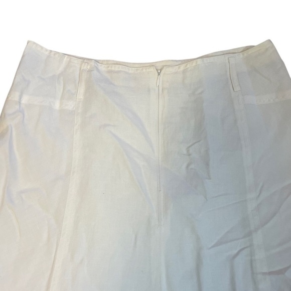 East 5th cream linen skirt. This has beautiful seams and is lined. Womens 10 - Picture 2 of 6